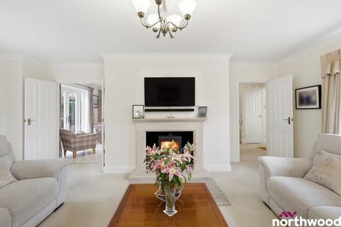 4 bedroom detached house for sale, Ingrave Road, Brentwood, CM13