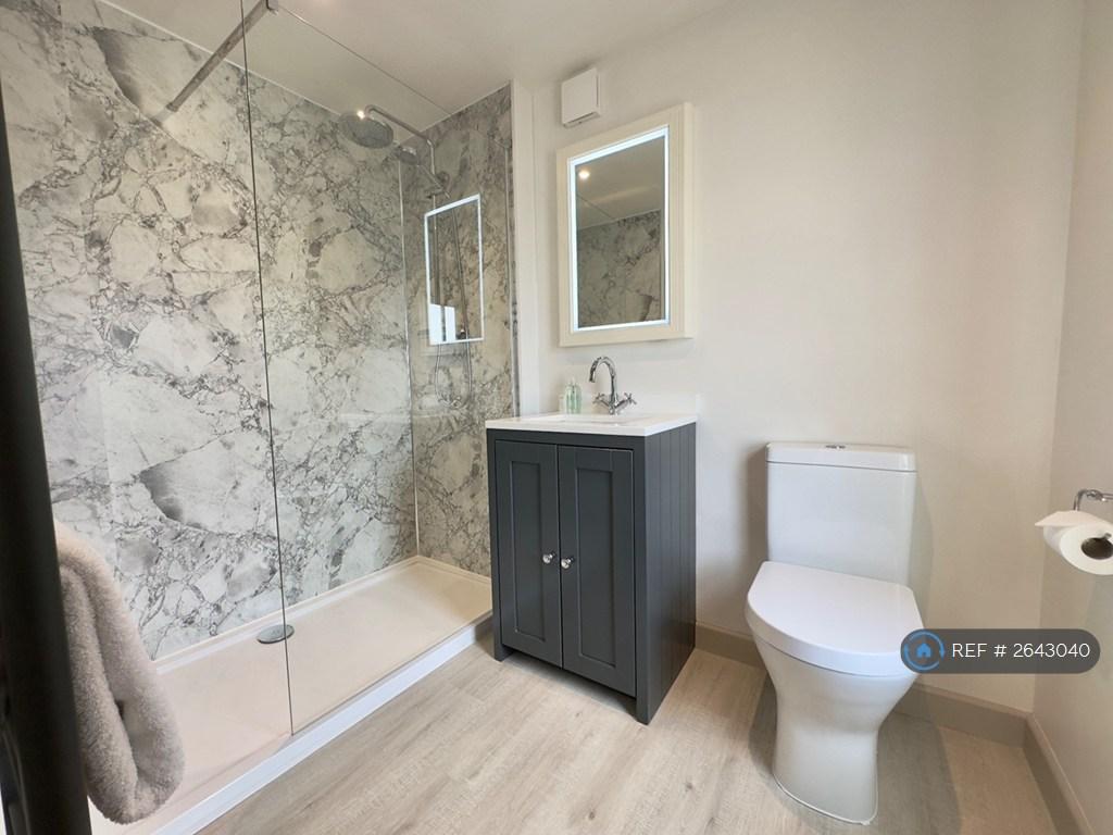 Ensuite In Front Studio Has Large Walk-In Shower