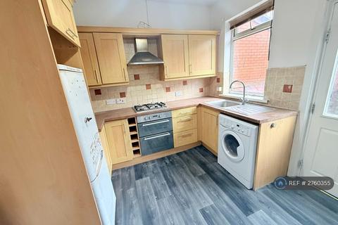 2 bedroom terraced house to rent, Avondale Street, Bolton, BL1