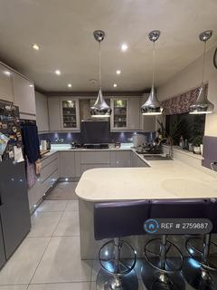 4 bedroom semi-detached house to rent, Beechwood Rise, Watford, WD24