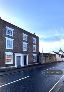 3 bedroom semi-detached house to rent, Church Street, Spalding, PE11
