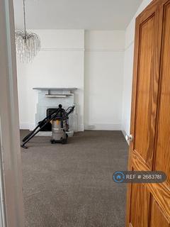 4 bedroom semi-detached house to rent, Hindes Road, Harrow, HA1
