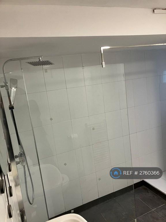 New Shower With Glass Screen