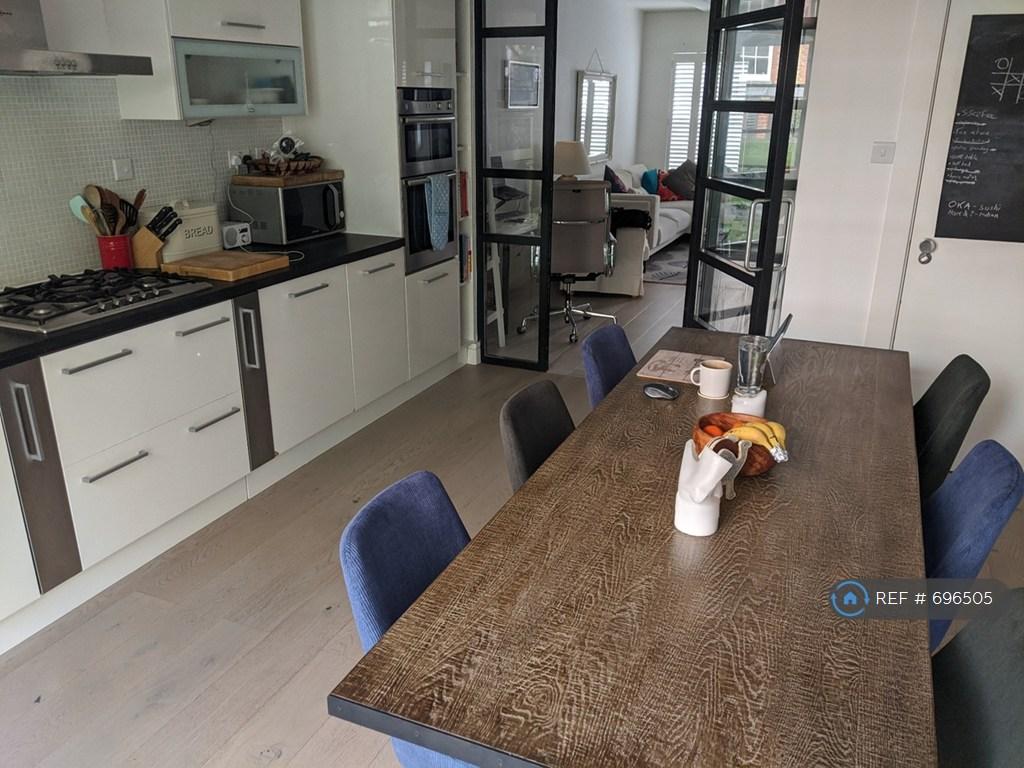 Kitchen / Dining
