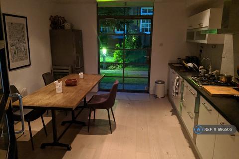 2 bedroom end of terrace house to rent, Burns Road, London, SW11