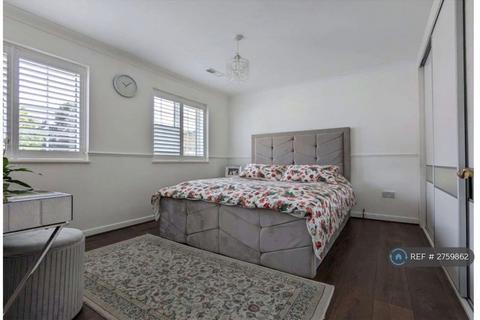 undefined, Kinnaird Close, Bromley, BR1