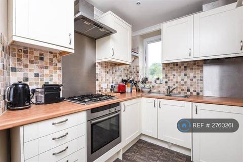 1 bedroom flat to rent, Woodfield Avenue, London, SW16