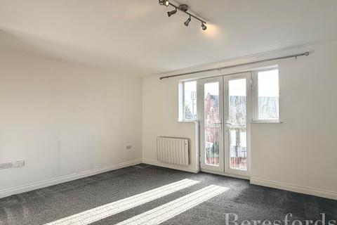 2 bedroom apartment for sale, North Street, Hornchurch, RM11