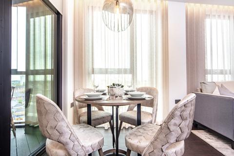 2 bedroom apartment to rent, TWO BEDROOM, TO LET, CHARLES CLOWES WALK SW11