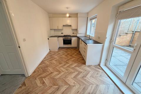 3 bedroom house to rent, Hills Close, Mexborough, South Yorkshire, S64
