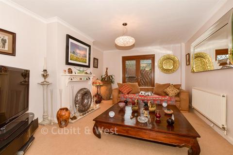 3 bedroom detached house for sale, Bethune Road, Horsham, West Sussex