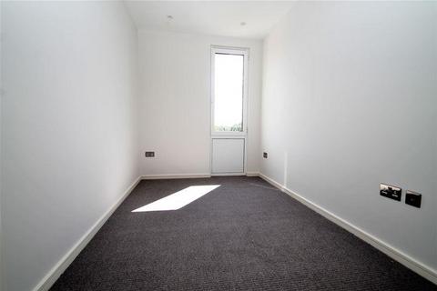 2 bedroom apartment to rent, Roxborough House 2 Roxborough Avenue, Harrow