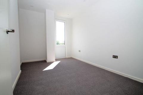 2 bedroom apartment to rent, Roxborough House 2 Roxborough Avenue, Harrow