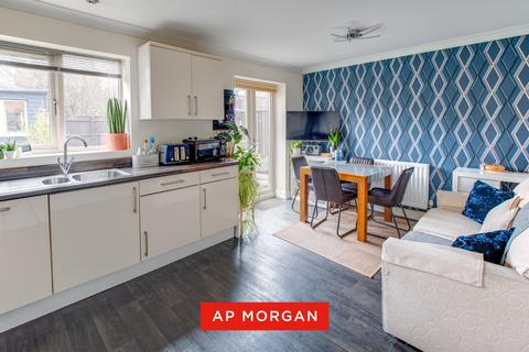 4 bedroom terraced house for sale, Regal Gardens, Bromsgrove, Worcestershire, B61