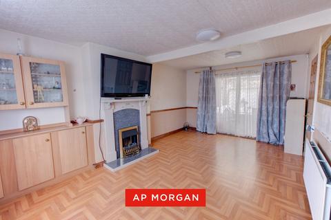 3 bedroom terraced house for sale, Walls Road, Stoke Prior, Bromsgrove, Worcestershire, B60