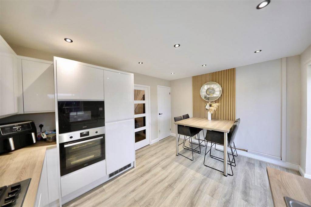 Kitchen diner