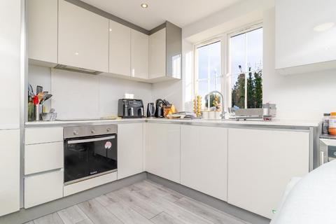 2 bedroom flat for sale, 55 Selcroft Road, Purley, CR8 1AJ