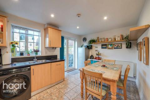 4 bedroom end of terrace house for sale, Tucker Drive, Witham
