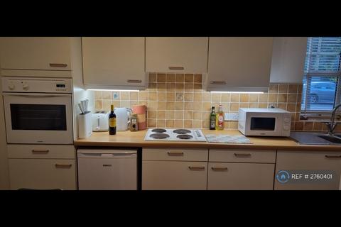 2 bedroom flat to rent, Upper Gray Street, Edinburgh, EH9