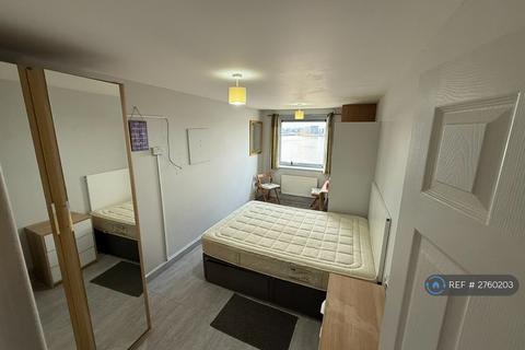1 bedroom flat to rent, Hill House, London, SE28