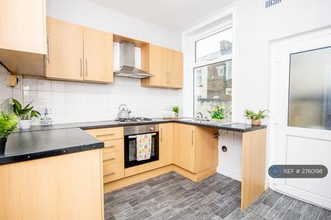 2 bedroom terraced house to rent, Kime Street, Burnley, BB12