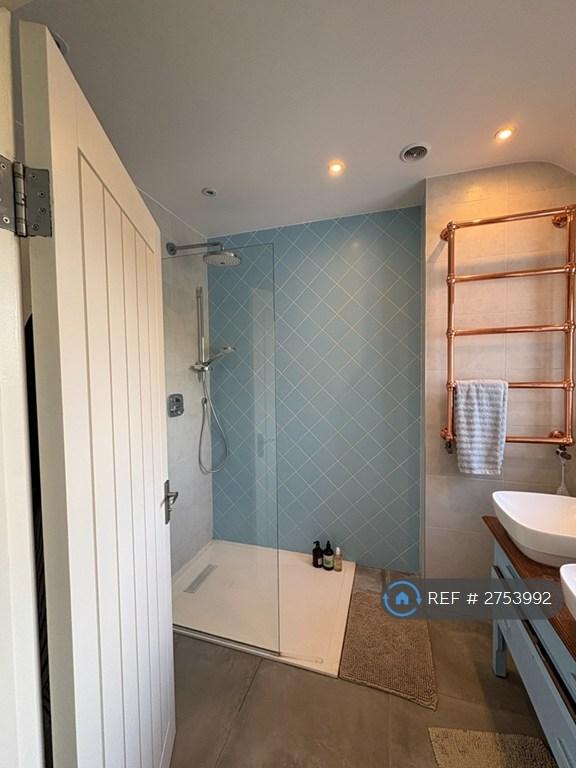 Master Ensuite