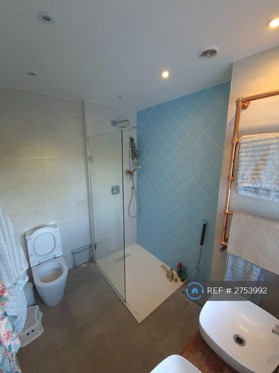 Master Ensuite