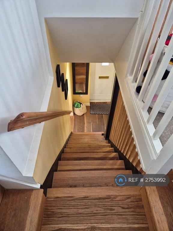 Hall / Stairs