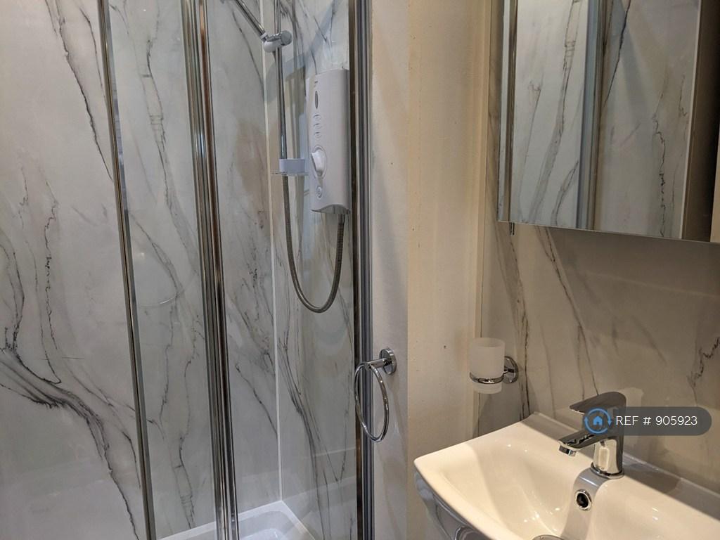 Modern Shower Room