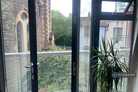 2 bedroom flat to rent, Penywell Road, Bristol, BS5