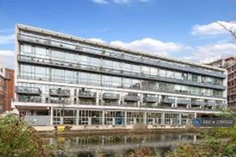 2 bedroom penthouse to rent, Wenlock Road, London, N1