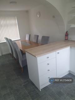 3 bedroom terraced house to rent, Box Road, Birmingham, B37