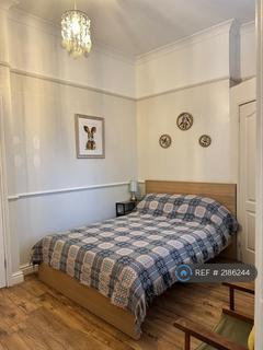 1 bedroom flat to rent, Central Parade, Herne Bay, CT6