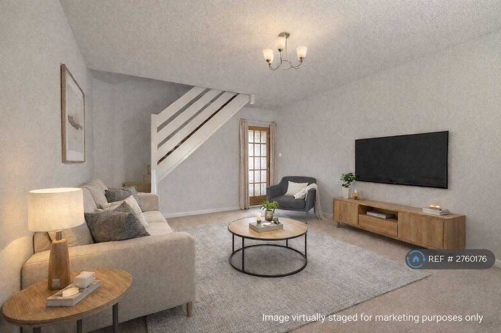 Lounge (Staged)