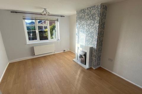 2 bedroom semi-detached house to rent, Griffiths Drive, Wolverhampton