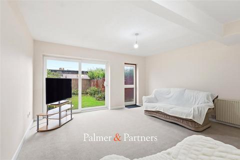3 bedroom terraced house to rent, Boswells Drive, Essex CM2