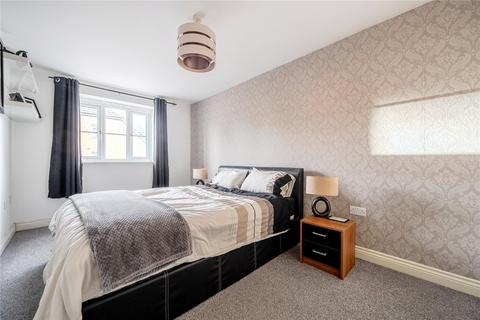 2 bedroom apartment for sale, Eaton Avenue, Slough, Berkshire