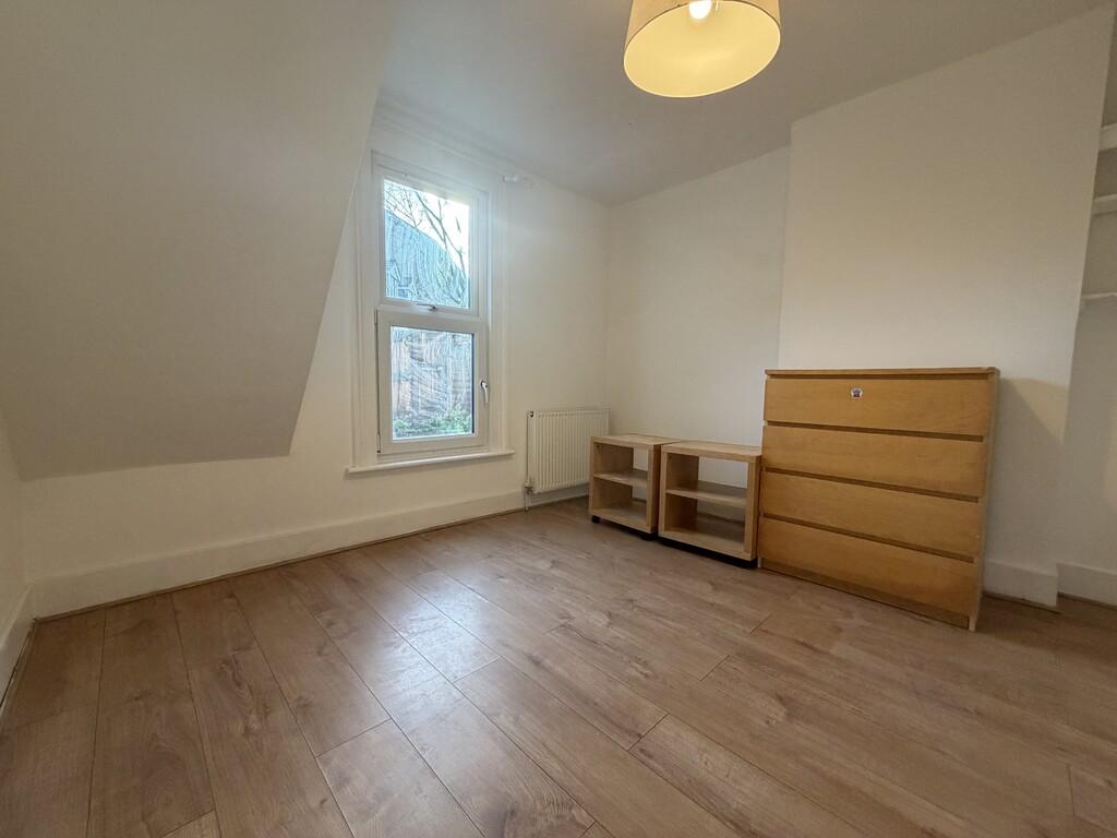 Back bedroom.JPG