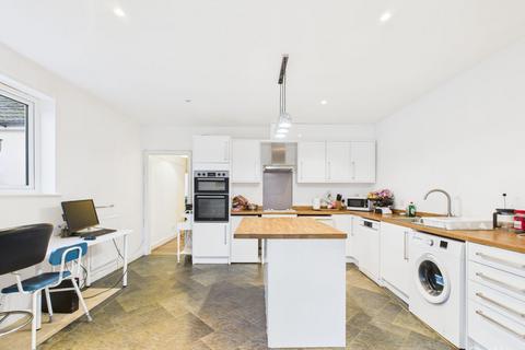 2 bedroom bungalow for sale, Wyncote Way, South Croydon