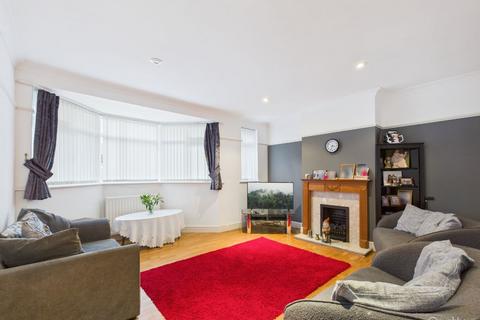 2 bedroom bungalow for sale, Wyncote Way, South Croydon