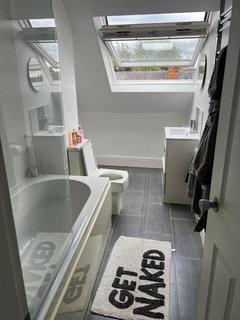 6 bedroom house to rent, Lombard Grove, Manchester, M14