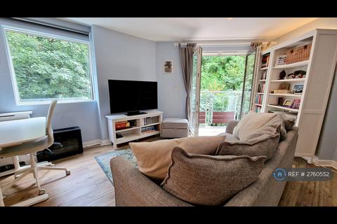 1 bedroom flat to rent, Restell Close, London, SE3