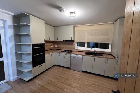 3 bedroom semi-detached house to rent, Westfield Road, Dunstable, LU6