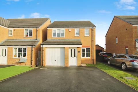3 bedroom detached house for sale, Woolley Hart Way, West Yorkshire WF10