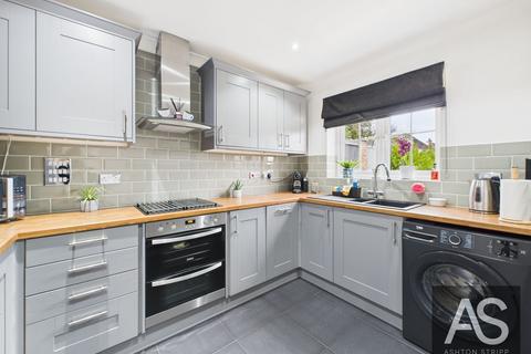 4 bedroom detached house for sale, Hastings Road, Battle, TN33