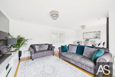 4 bedroom detached house for sale, Hastings Road, Battle, TN33