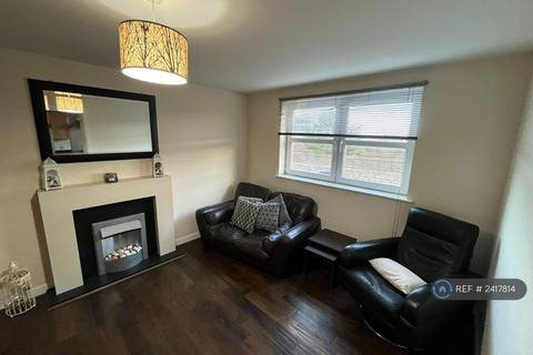 2 bedroom flat to rent, South College Street, Aberdeen, AB11