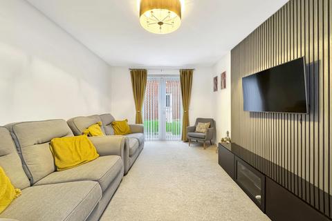 3 bedroom detached house to rent, Dingley Lane, Yate, BS37