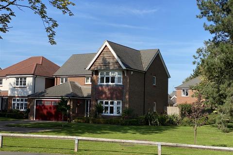 4 bedroom detached house for sale, Conference Way, Stourport-On-Severn