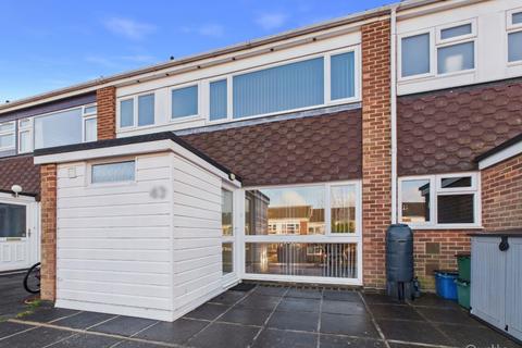 3 bedroom terraced house to rent, Osward, Forestdale